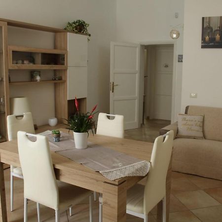 Ohana: Casa Nel Centro Di Lecce Luaran gambar