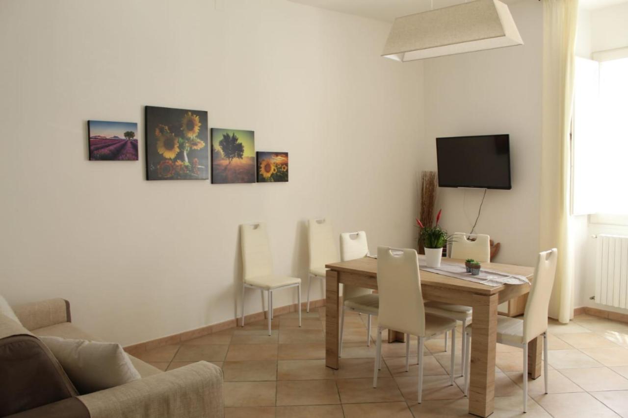 Ohana: Casa Nel Centro Di Lecce Luaran gambar