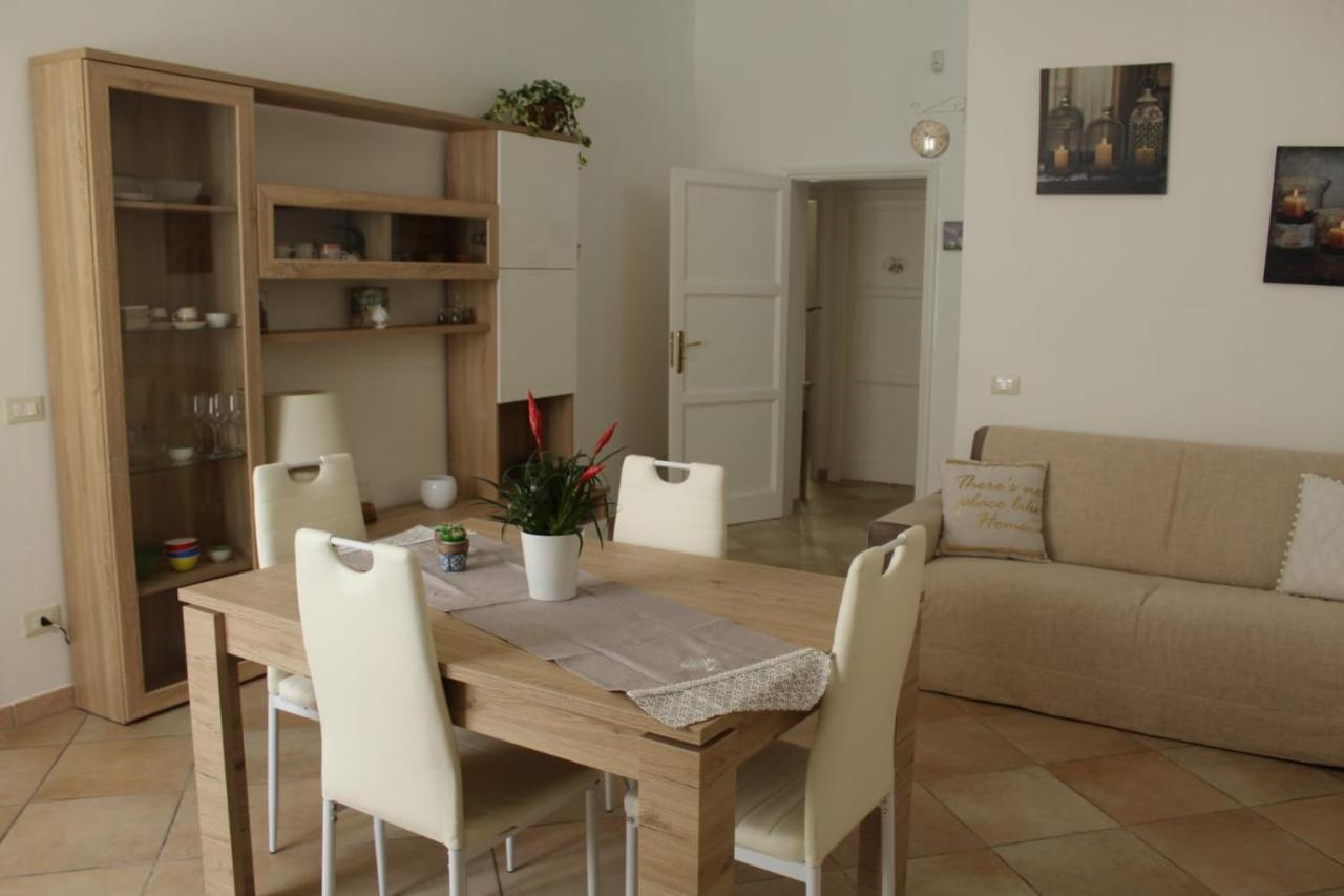 Ohana: Casa Nel Centro Di Lecce Luaran gambar