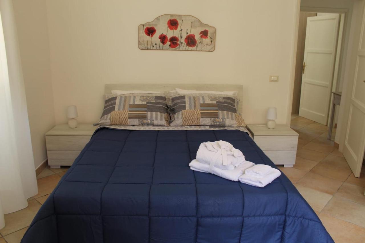Ohana: Casa Nel Centro Di Lecce Luaran gambar